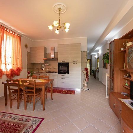 Arcobaleno Apartment Fondi Buitenkant foto