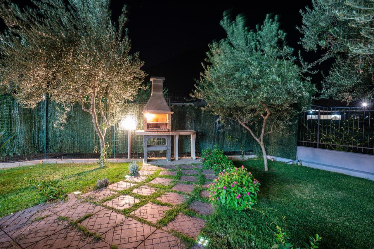 Arcobaleno Apartment Fondi Buitenkant foto