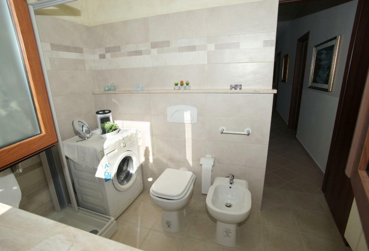 Arcobaleno Apartment Fondi Buitenkant foto