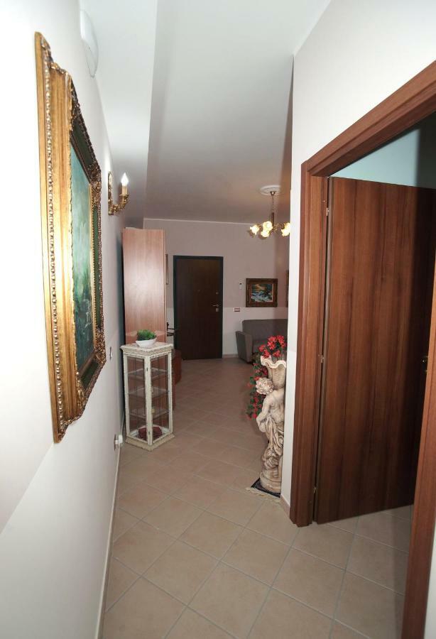 Arcobaleno Apartment Fondi Buitenkant foto