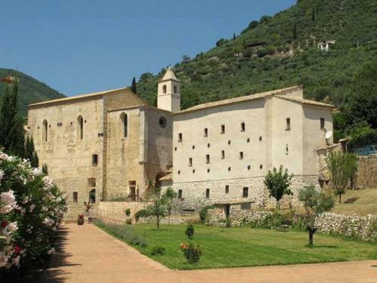 Arcobaleno Apartment Fondi Buitenkant foto