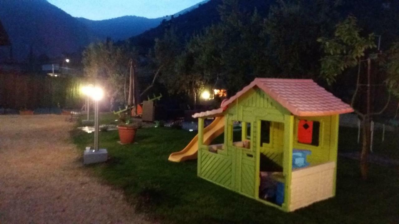 Arcobaleno Apartment Fondi Buitenkant foto