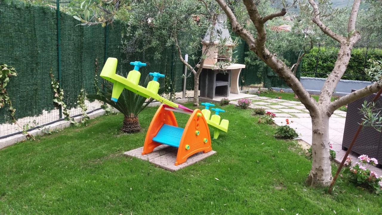 Arcobaleno Apartment Fondi Buitenkant foto