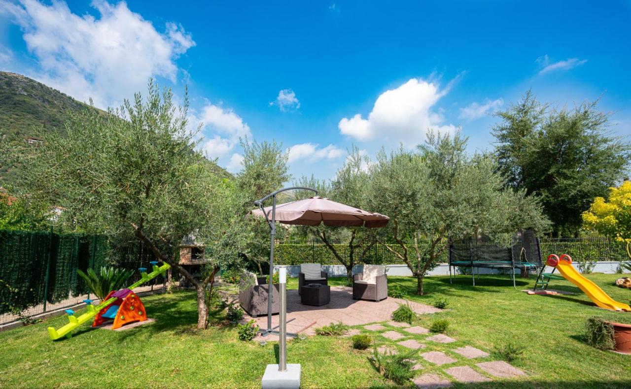Arcobaleno Apartment Fondi Buitenkant foto