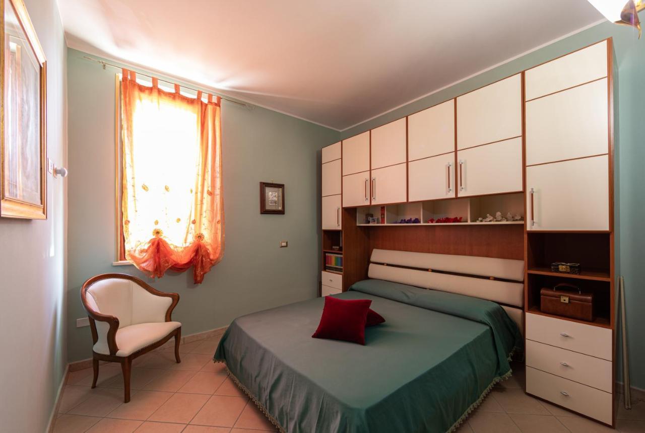 Arcobaleno Apartment Fondi Buitenkant foto